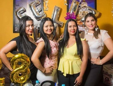 Mila Suarez, Marilyn Osorio, la cumpleañera y  María Alejandra Losada